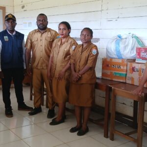 Isak Aneh Mote, S.Sos: CPNS Muda yang Membawa Semangat Baru Pendidikan di Pedalaman Papua
